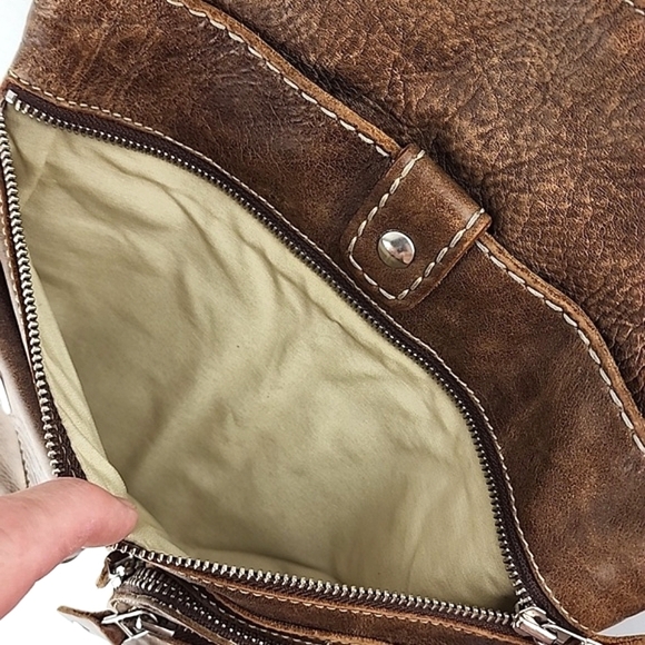 ROOTS Tan Leather Vintage Crossbody Bag Purse Multi Pockets Adjustable Strap - Picture 8 of 16